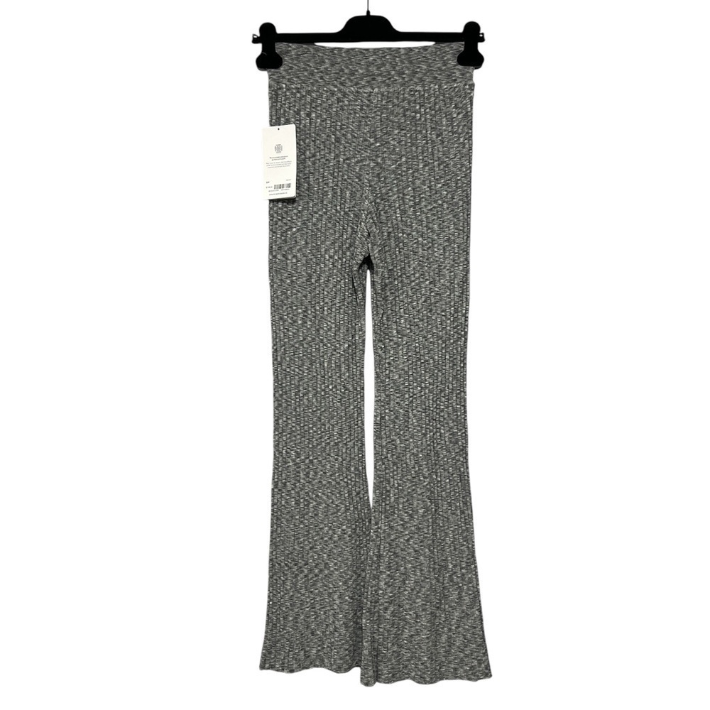 🆕 ATHLETA Revolve Ribbed Pants - Picture 3 of 12